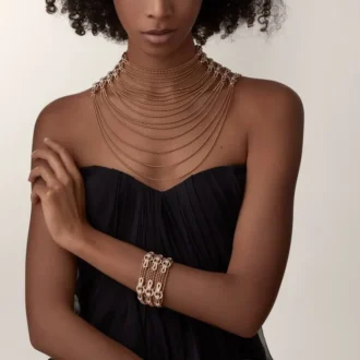 Agrafe-ketting, half bezet
