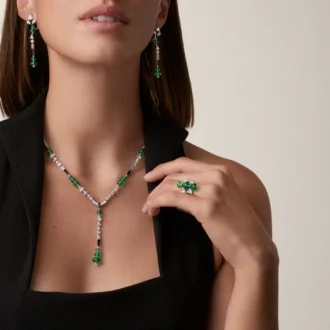 En Equilibre Oorbellen, Smaragd, Pave