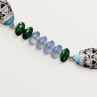 High Jewelry-ketting – Witgoud, chalcedoon, skarn, turkoois, zwarte lak, diamanten – Cartier