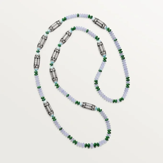 High Jewelry-ketting – Witgoud, chalcedoon, skarn, turkoois, zwarte lak, diamanten – Cartier