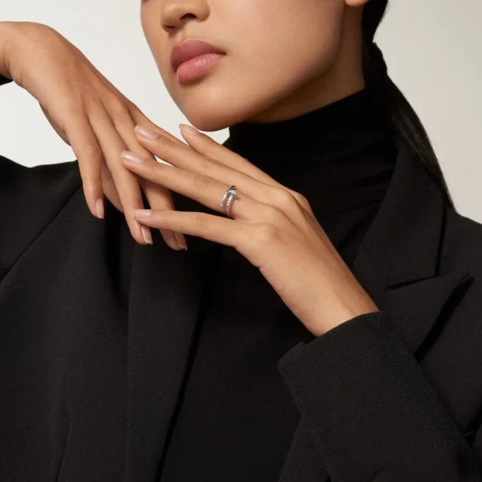 Juste Un Clou-ring, klein model, diamanten
