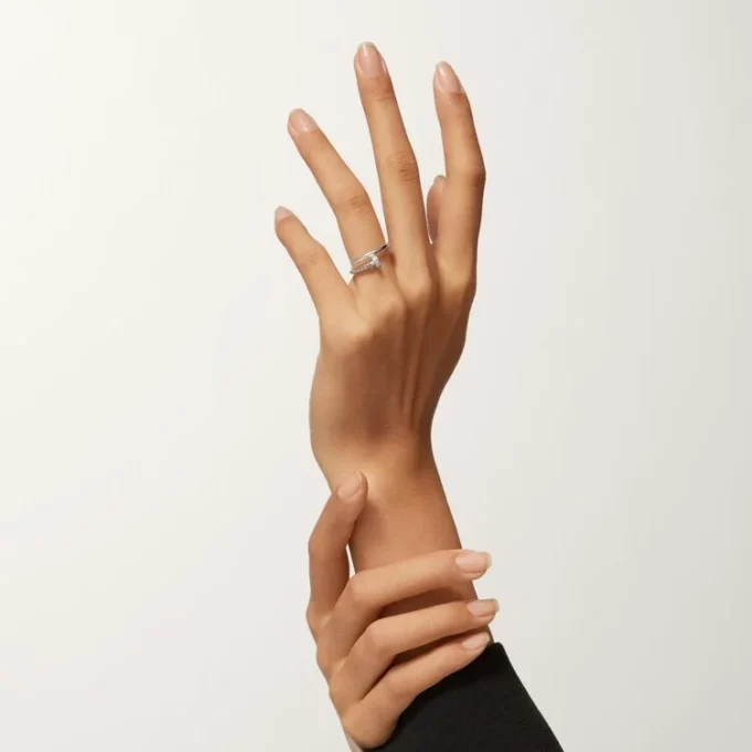 Juste Un Clou-ring, klein model, diamanten