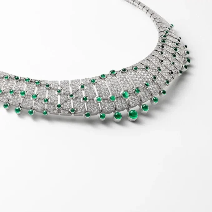 Le Voyage Recommence-ketting, smaragd, bezet