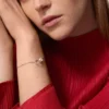 Love-armband, aan ketting, half bezet