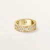 Love-ring, klassiek model, bezet met 6 diamanten