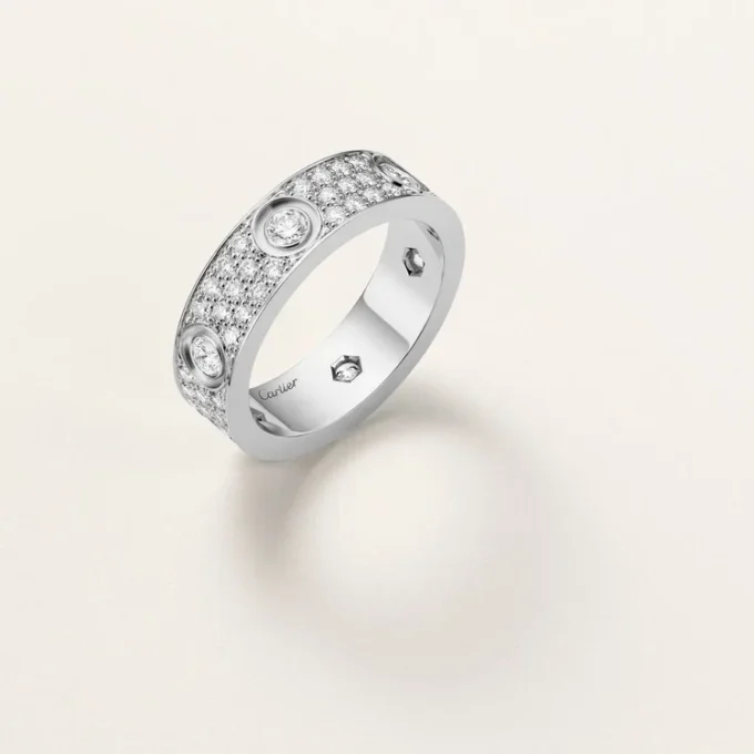 Love-ring, klassiek model, bezet met 6 diamanten