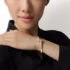 Panthere De Cartier-armband, klein model, half bezet