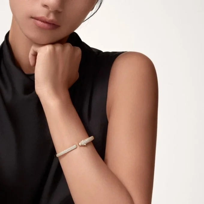 Panthere De Cartier-armband, klein model, half bezet