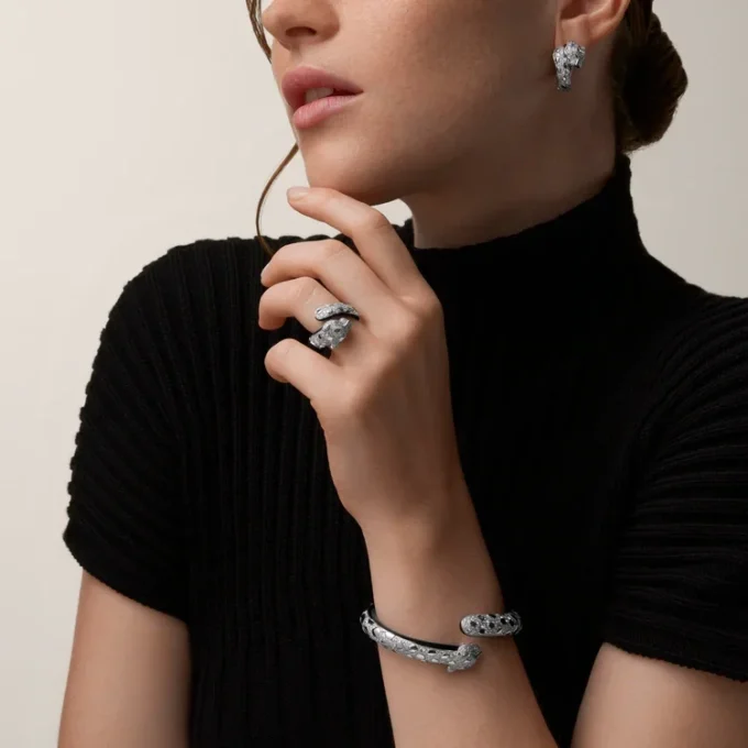 Panthere De Cartier-armband, zwart gelakt, bezet
