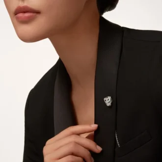 Panthere De Cartier Mannelijke elegantie Accessoires – Diamanten en gouden Panthere De Cartier zakjuweel – Cartier