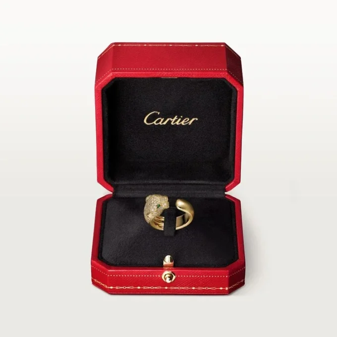 Panthere De Cartier-ring – geelgoud, diamanten, smaragden, onyx – Cartier