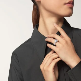 Panthere De Cartier-ring, middelgroot model, half bezet