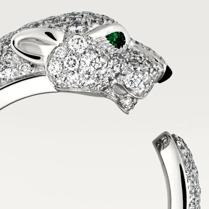 Panthere De Cartier-ring – witgoud, diamanten, smaragden, onyx – Cartier