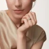 Trinity-ring, klein model, half bezet